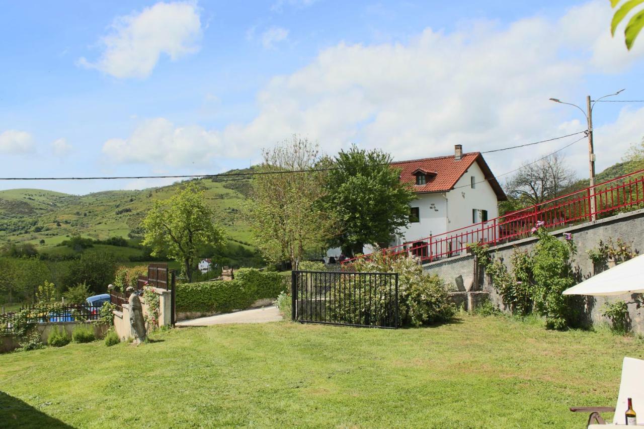 Maison d'hôtes Lazkotzenea à Mezkiriz Extérieur photo